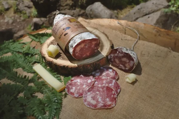 Le saucisson au beaufort des Salaisons de Montagnac