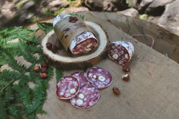 Le saucisson aux noisettes des Salaisons de Montagnac