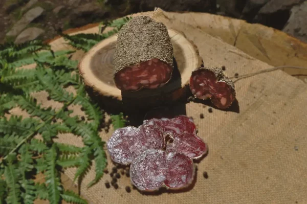 Le saucisson au poivre des Salaisons de Montagnac